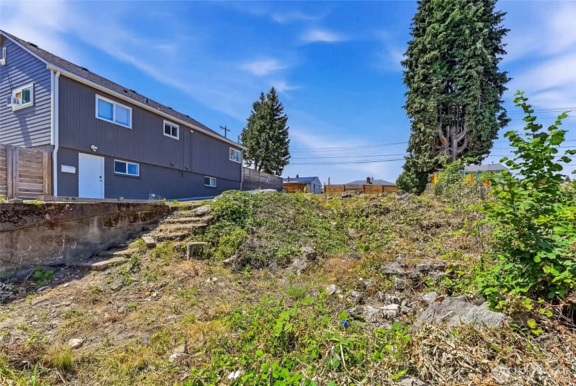 Property photo for 13426 22nd Avenue S, Seattle photo 9