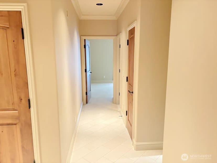 Property photo for 3307 Ne 7th Street, Renton photo 19