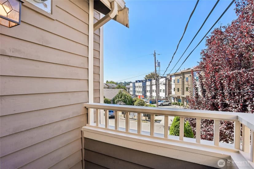 Property photo for 10214 1st Avenue Nw #b, Seattle photo 30