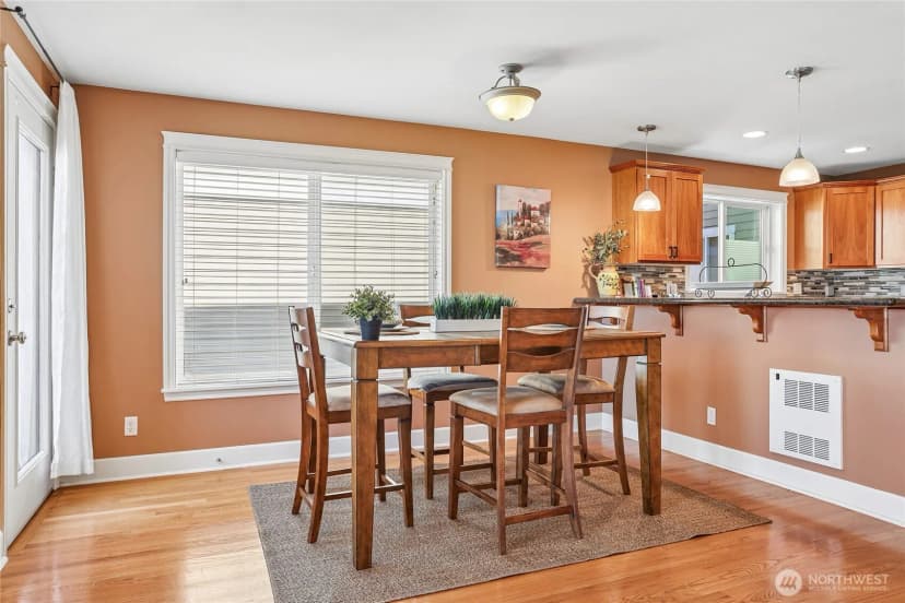 Property photo for 10214 1st Avenue Nw #b, Seattle photo 5