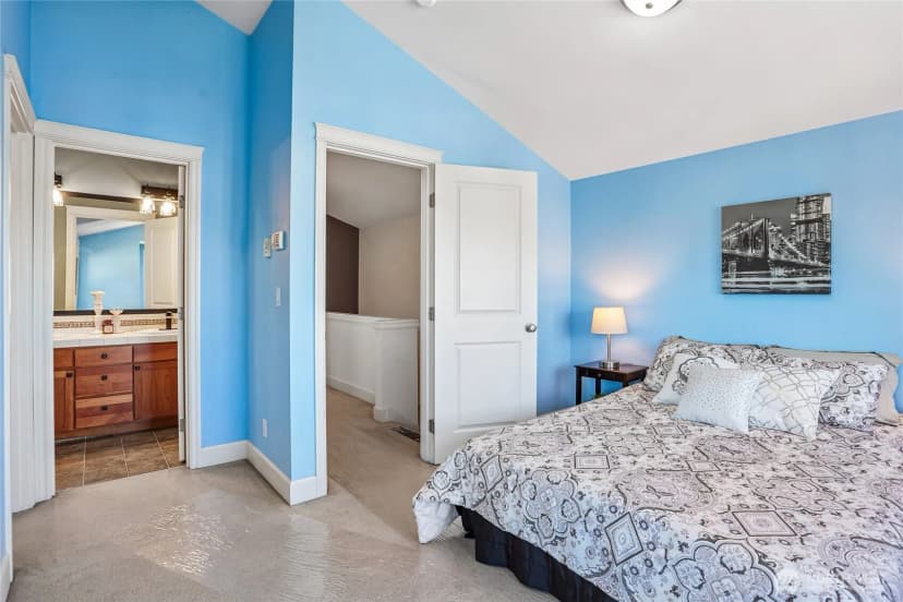 Property photo for 10214 1st Avenue Nw #b, Seattle photo 14