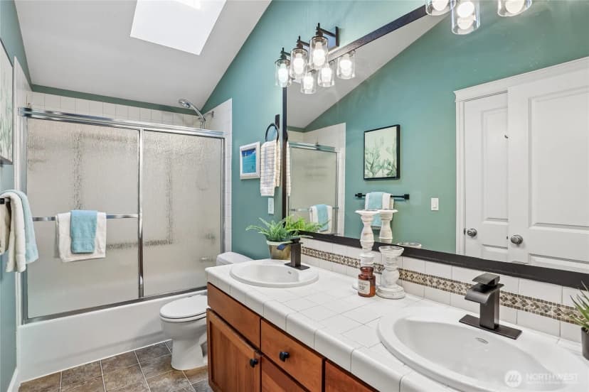 Property photo for 10214 1st Avenue Nw #b, Seattle photo 19