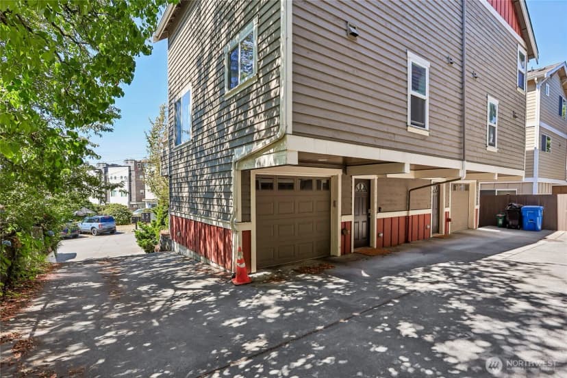 Property photo for 10214 1st Avenue Nw #b, Seattle photo 31
