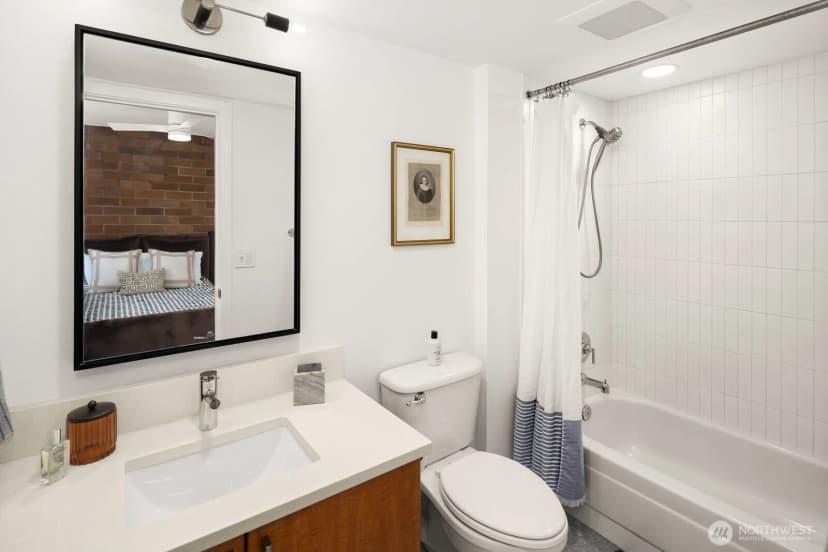 Property photo for 905 Cherry Street #205, Seattle photo 12