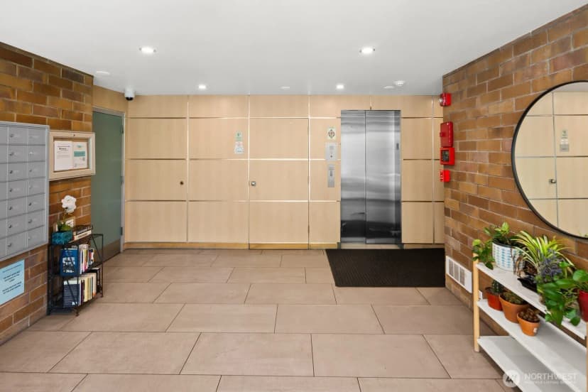 Property photo for 905 Cherry Street #205, Seattle photo 17