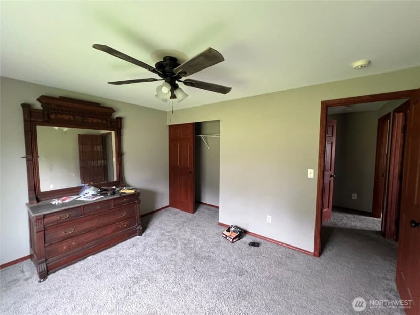 Property photo for 30510 37th Avenue E, Graham photo 15