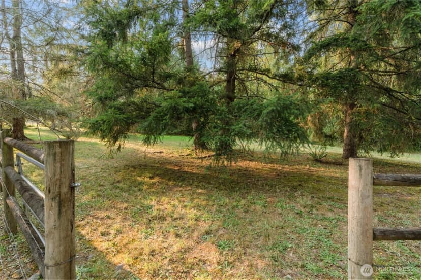 Property photo for 31017 144th Avenue E, Graham photo 13