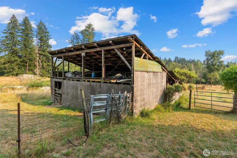 Property photo for 31017 144th Avenue E, Graham photo 18
