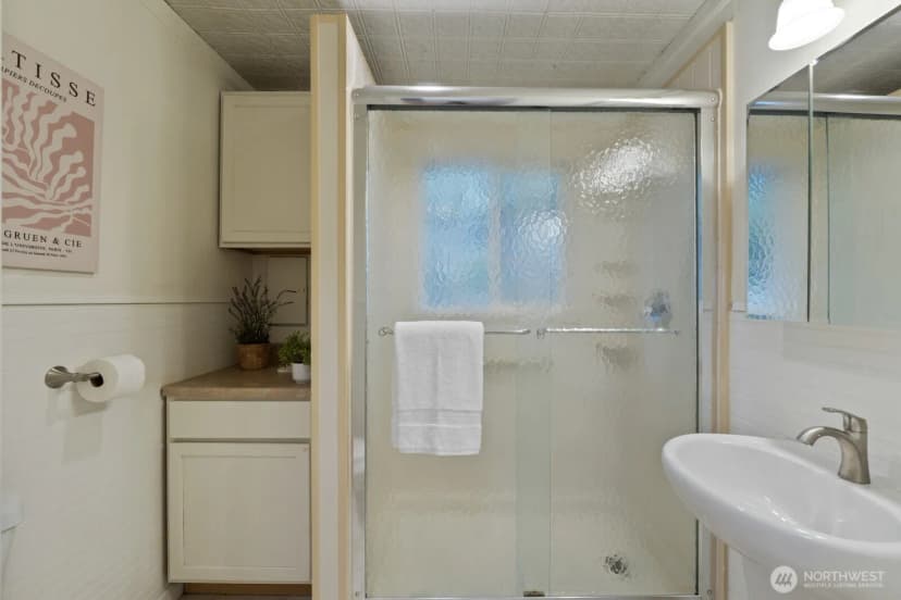 Property photo for 819 Ne 100th Street, Seattle photo 12