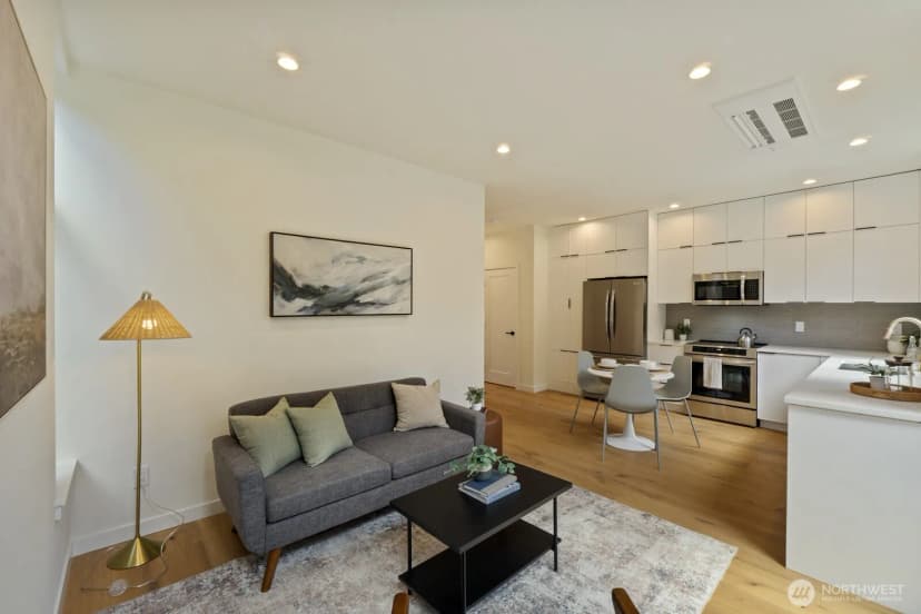 Property photo for 815 Ne 100th Street, Seattle photo 6