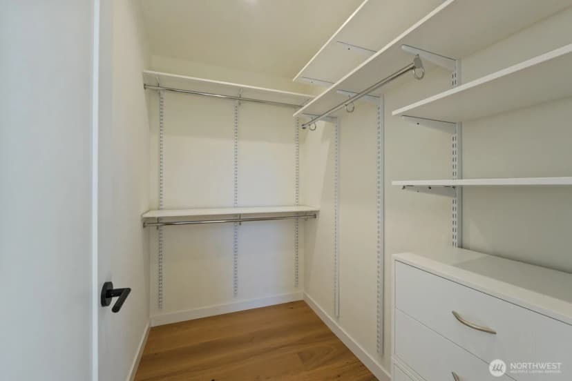 Property photo for 815 Ne 100th Street, Seattle photo 13
