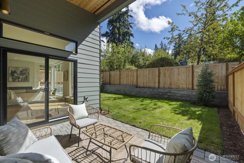 Property photo for 817 Ne 100th Street, Seattle photo 25