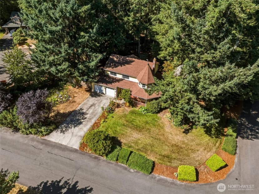 Property photo for 4048 Oxford Loop Se, Lacey photo 2