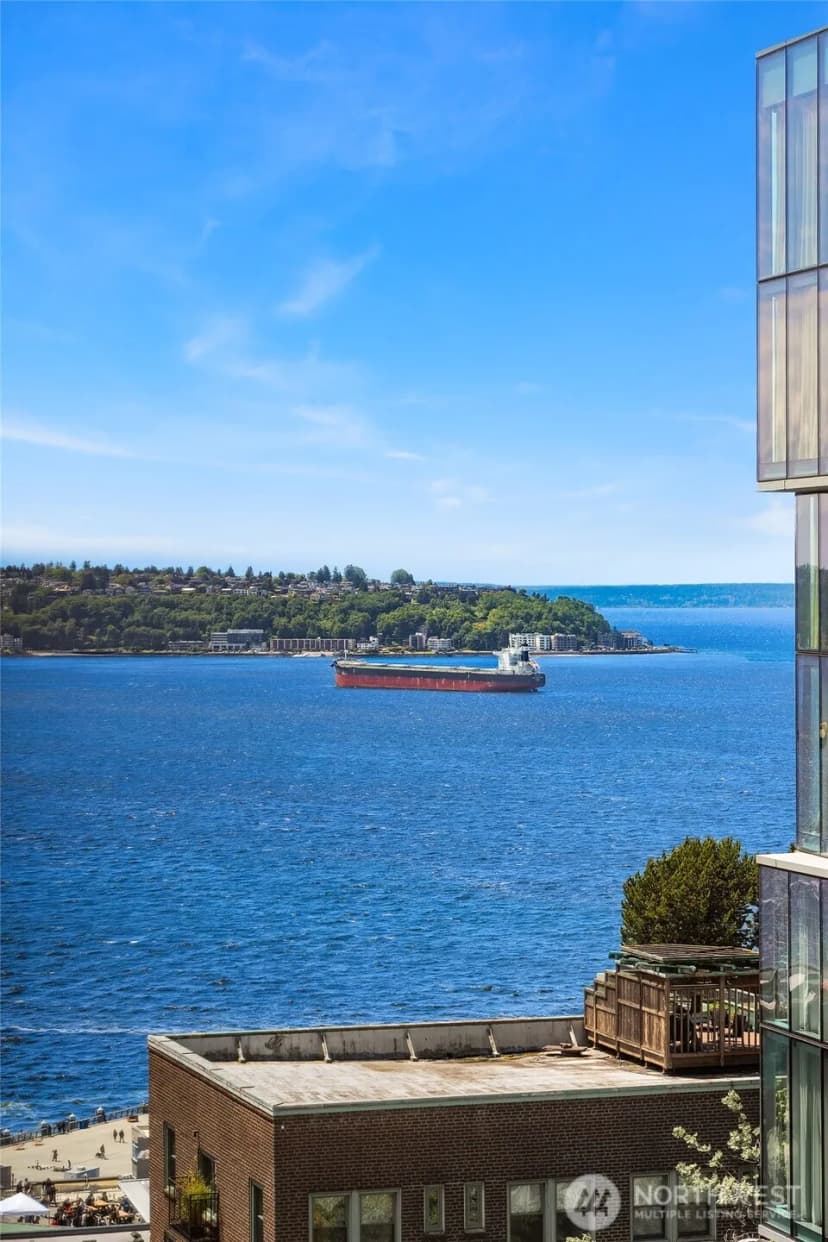 Property photo for 121 Stewart Street #908, Seattle photo 12