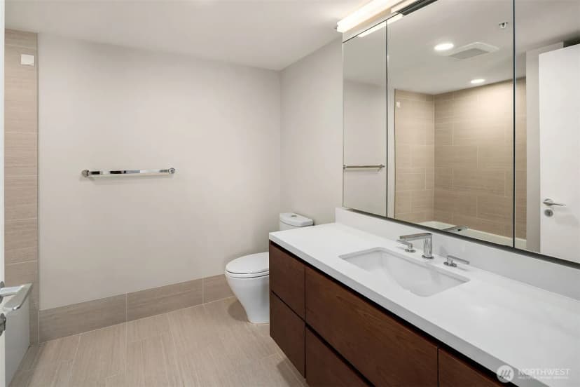 Property photo for 121 Stewart Street #908, Seattle photo 17
