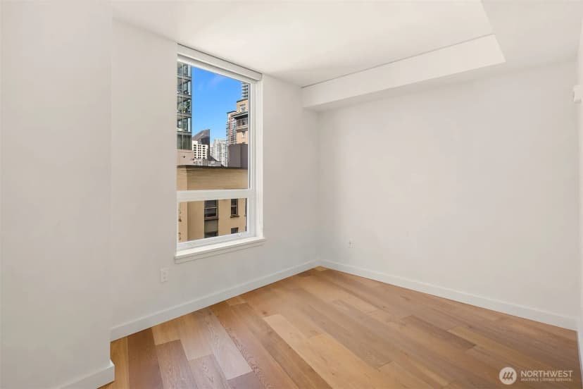 Property photo for 121 Stewart Street #908, Seattle photo 14