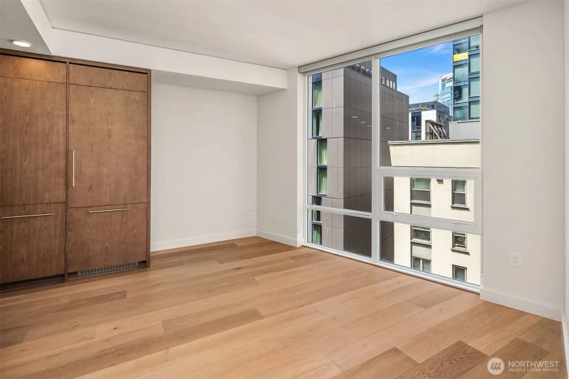 Property photo for 121 Stewart Street #908, Seattle photo 10