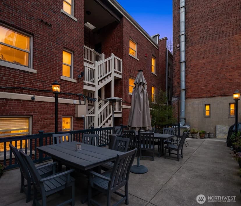 Property photo for 129 Warren Avenue N #g, Seattle photo 18
