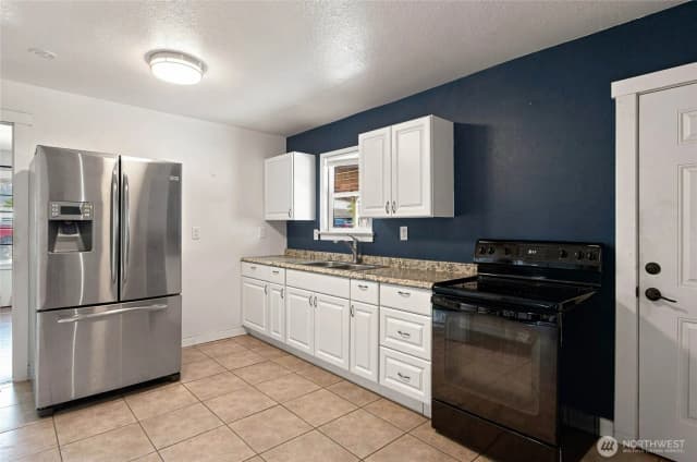 Property photo for 9 Freemont Avenue, Rock Island photo 5