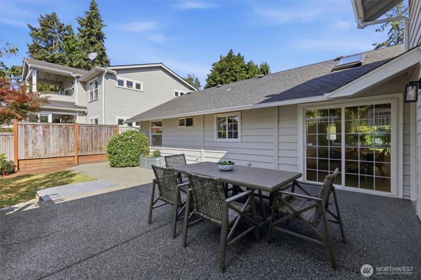 Property photo for 411 10th Avenue, Kirkland photo 8