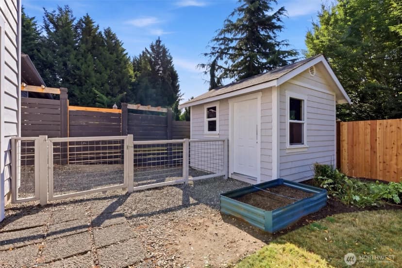 Property photo for 411 10th Avenue, Kirkland photo 29