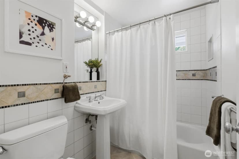 Property photo for 411 10th Avenue, Kirkland photo 22