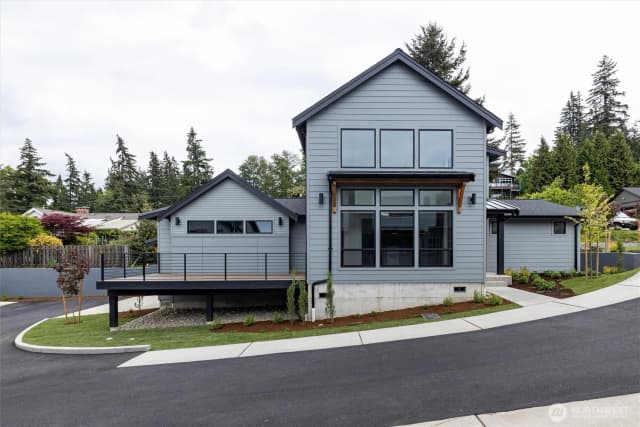 Property photo for 1110 Divine Lane, Bellingham