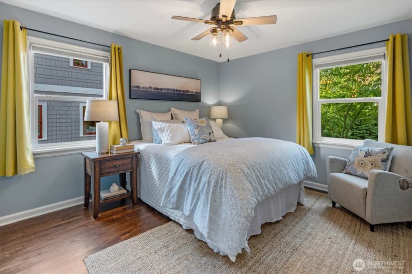 Property photo for 1022 Ne 72nd Street, Seattle photo 11