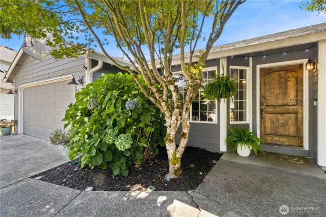 Property photo for 13 W Pine Lane, Longview photo 2