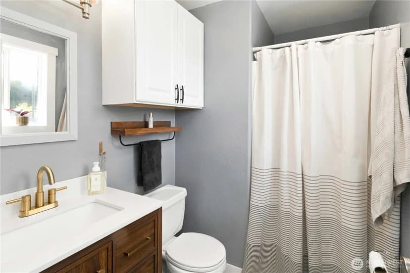 Property photo for 13 W Pine Lane, Longview photo 22