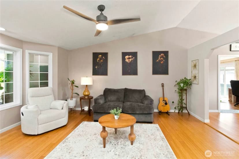 Property photo for 13 W Pine Lane, Longview photo 6