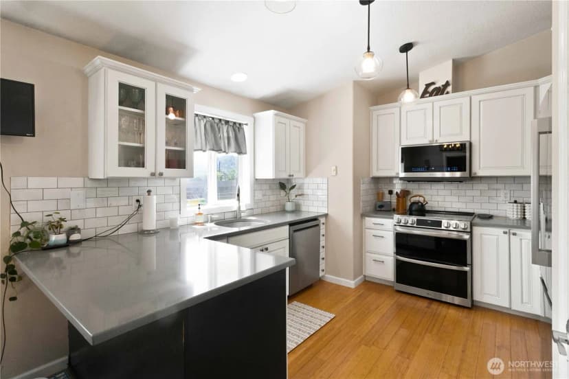 Property photo for 13 W Pine Lane, Longview photo 11