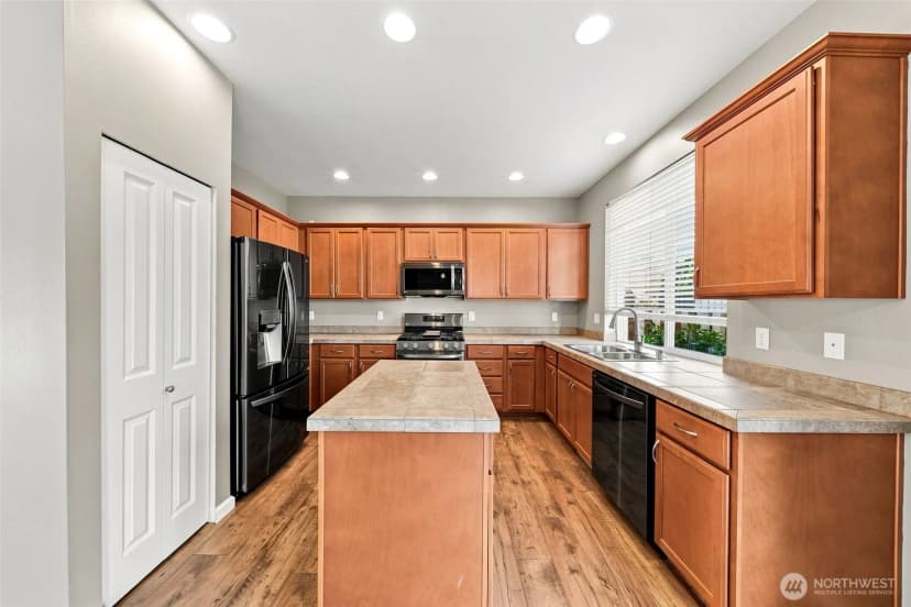 Property photo for 16127 23rd Street E, Lake Tapps photo 10