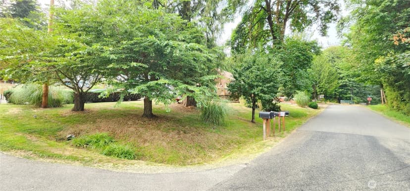 Property photo for 40 E Wood Lane, Shelton photo 16