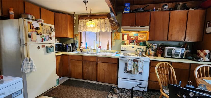 Property photo for 40 E Wood Lane, Shelton photo 7