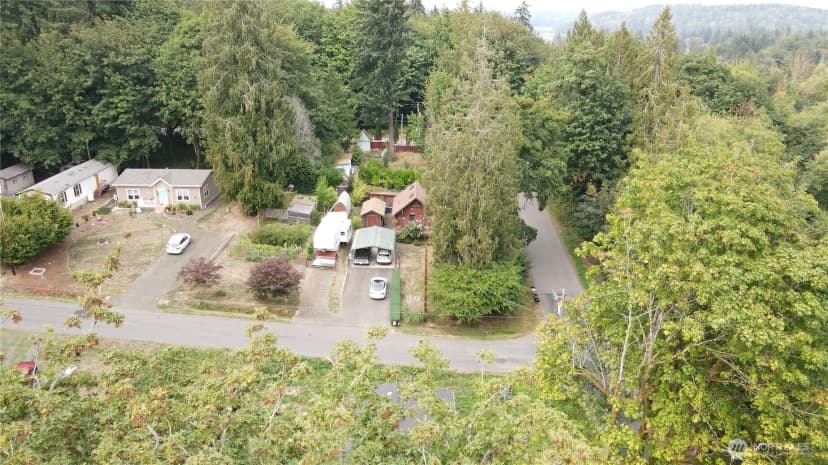 Property photo for 40 E Wood Lane, Shelton photo 25