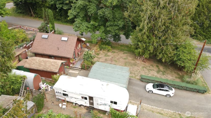 Property photo for 40 E Wood Lane, Shelton photo 34