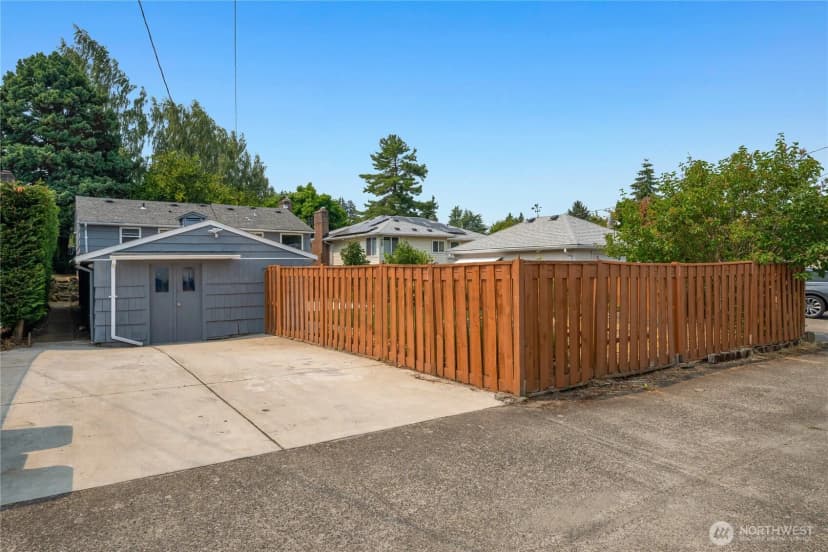 Property photo for 3844 49th Avenue Sw, Seattle photo 23