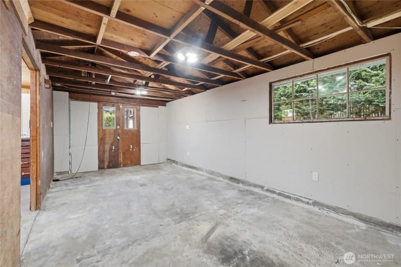 Property photo for 3844 49th Avenue Sw, Seattle photo 19