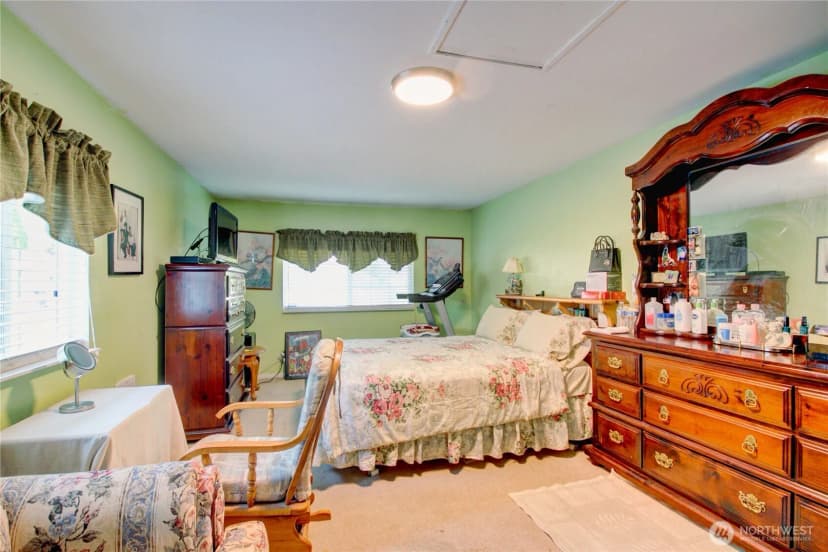 Property photo for 1100 N 18th Street, Mount Vernon photo 22