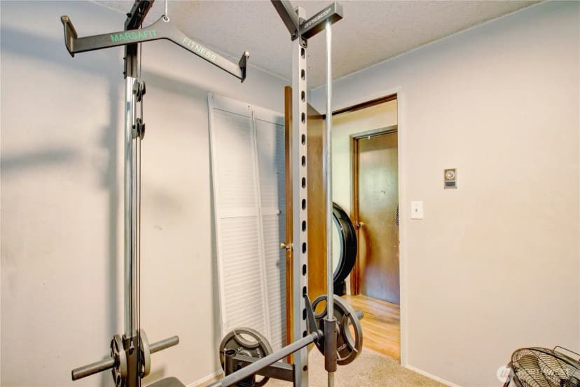 Property photo for 1100 N 18th Street, Mount Vernon photo 17