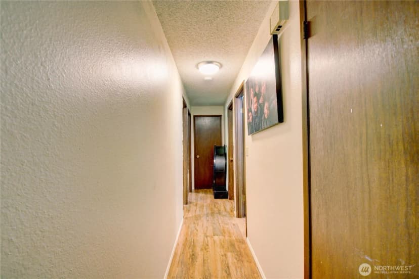 Property photo for 1100 N 18th Street, Mount Vernon photo 15