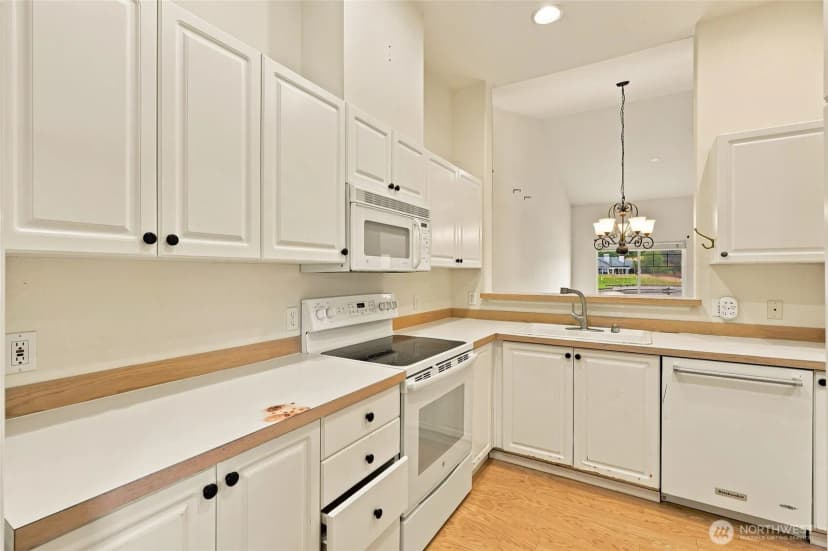 Property photo for 23407 52nd Place S #11-3, Kent photo 10