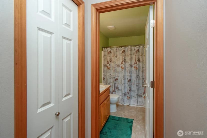 Property photo for 10 Valley Farm Court, Sequim photo 19