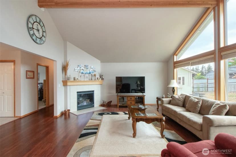 Property photo for 10 Valley Farm Court, Sequim photo 5