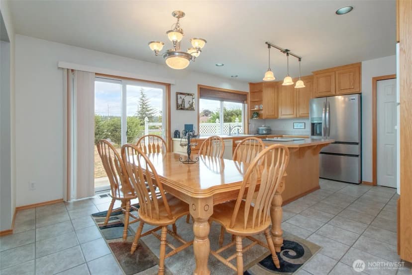 Property photo for 10 Valley Farm Court, Sequim photo 9