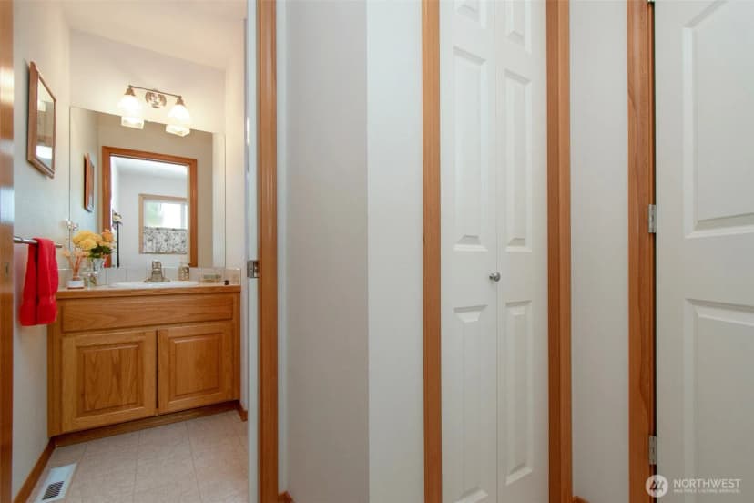 Property photo for 10 Valley Farm Court, Sequim photo 27