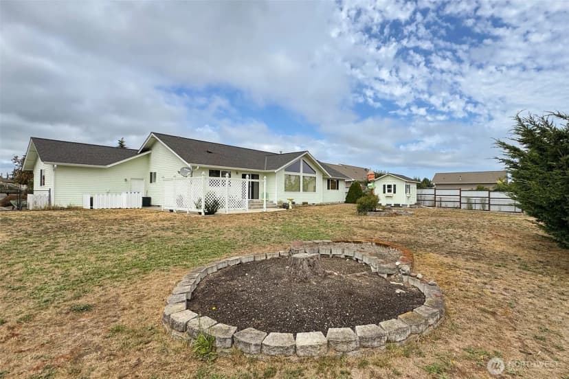 Property photo for 10 Valley Farm Court, Sequim photo 31