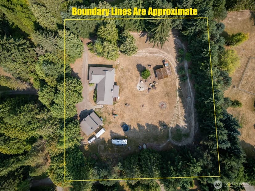 Property photo for 533 Hulse Road, Port Angeles photo 2