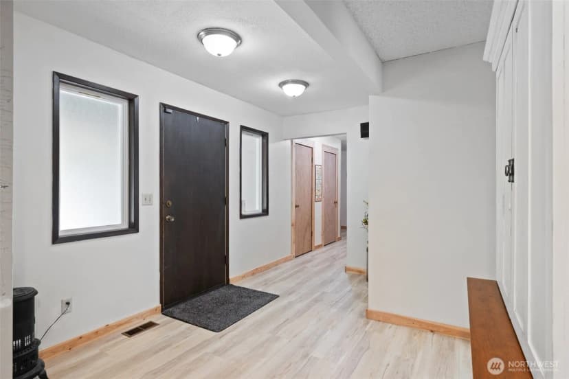 Property photo for 533 Hulse Road, Port Angeles photo 12